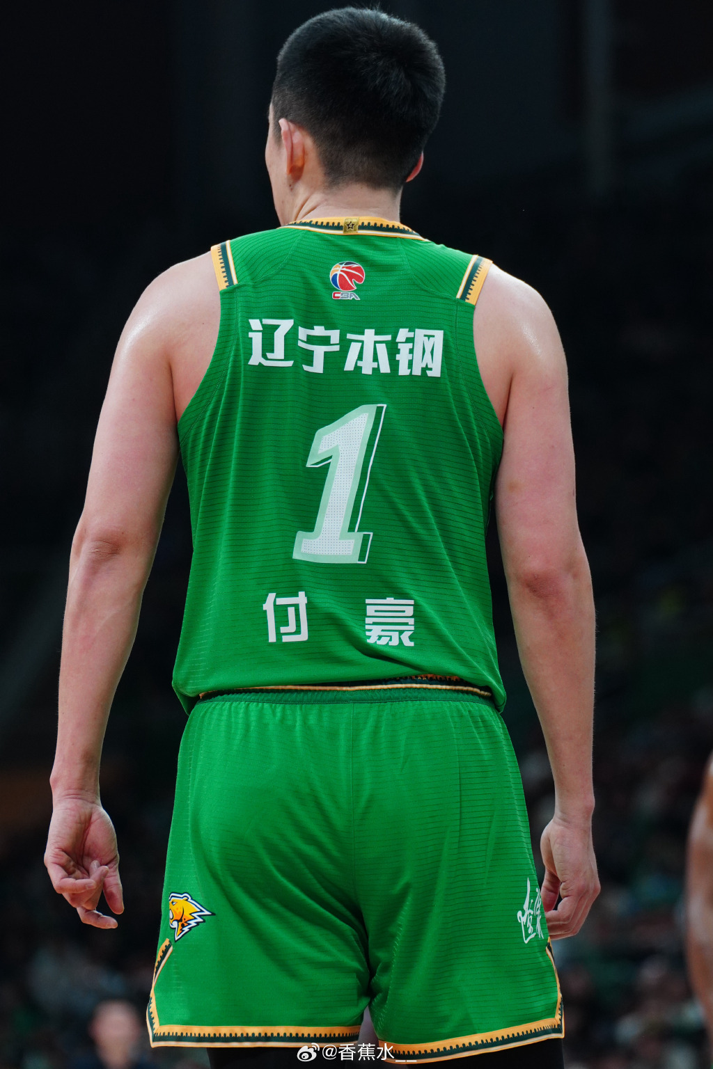 包含NBA季后赛窗口期再迎强敌，上海海港调整名单，主帅态度——信心回归，纪律约束更严格的词条