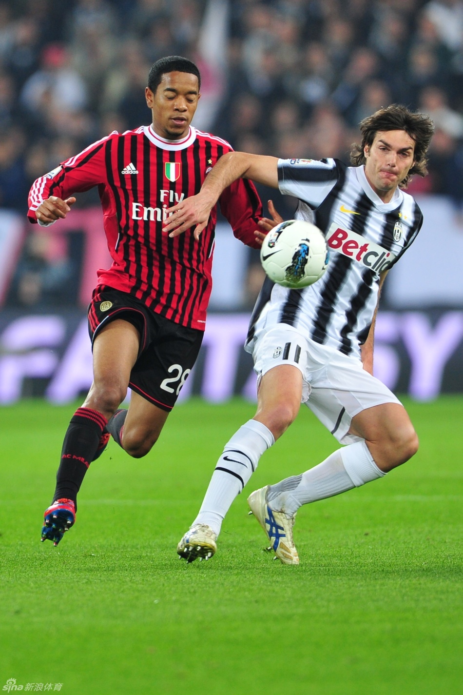 尤文图斯今晨远射贴柱,志在意大利杯名次提升,质疑声仍在,赛季目标并未改变(意大利尤文图斯) 尤文图斯今晨远射贴柱,志在意大利杯名次提升,质疑声仍在,赛季目标并未改变(意大利尤文图斯)