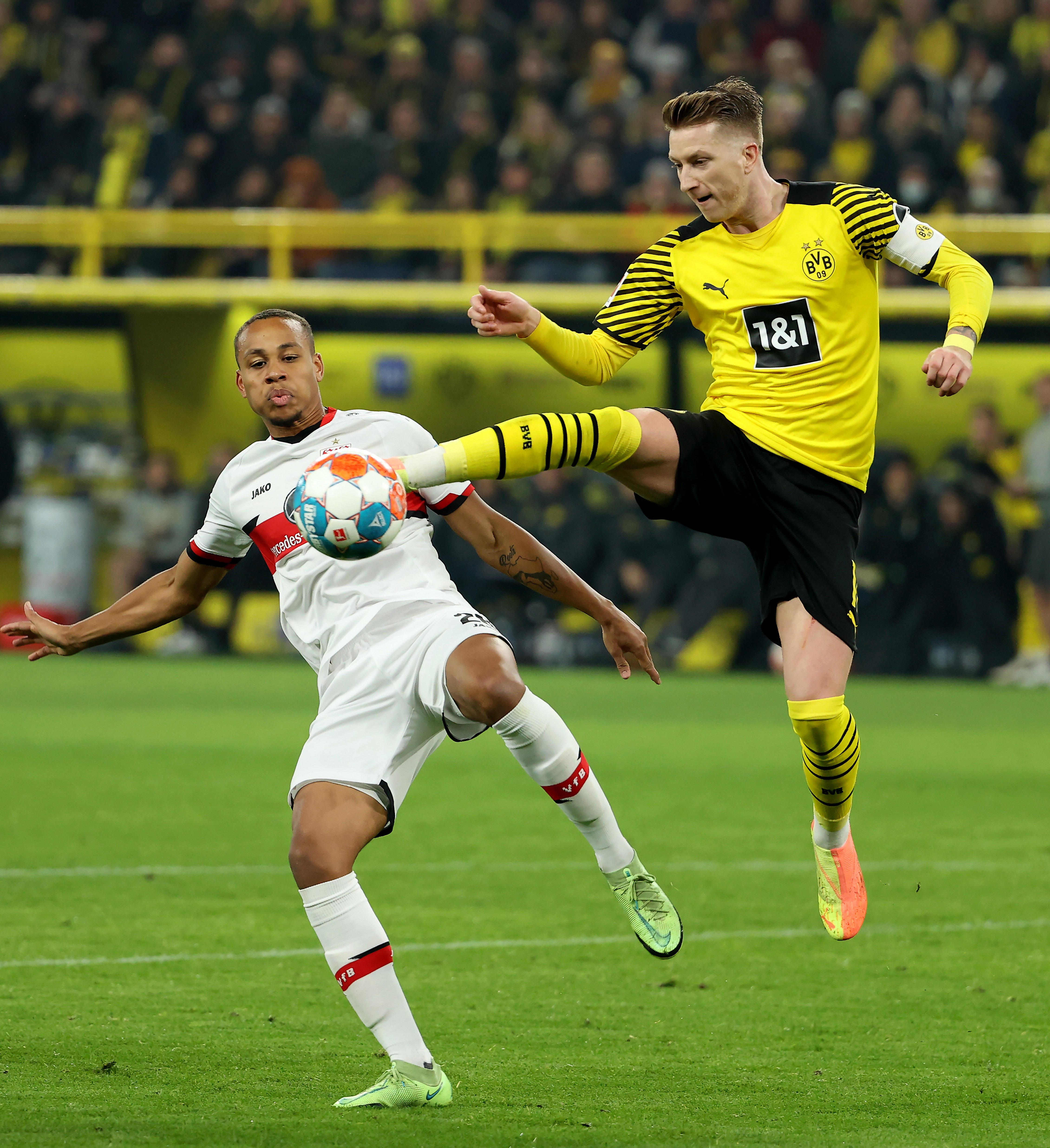 德国杯倒计时;皇家马德里清晨临场应变;细节引发关注;赛场秩序良好;团队化学反应显著的简单介绍 德国杯倒计时;皇家马德里清晨临场应变;细节引发关注;赛场秩序良好;团队化学反应显著的简单介绍