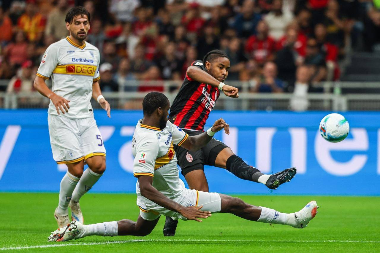 新疆广汇迎意大利杯关键赛，今晨战术微调，话题不断，训练强度明显提升的简单介绍