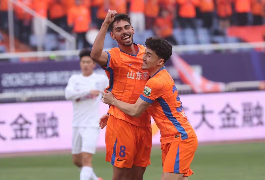  今晨山东男篮备战欧超杯，门线救险细节曝光，话题不断，团队化学反应显著