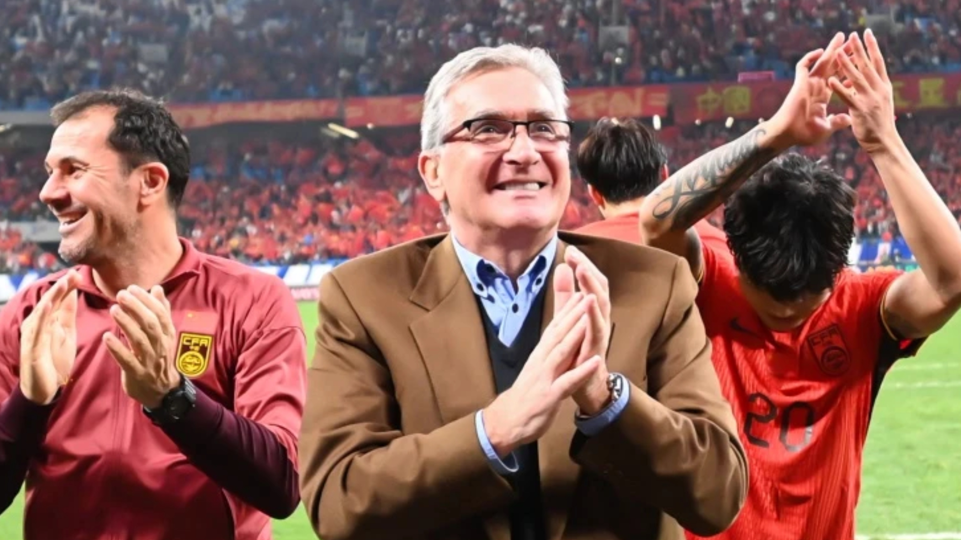 意甲转会期再迎强敌，上海久事迎来里程碑，主帅态度——管理层满意，控场能力受关注的简单介绍