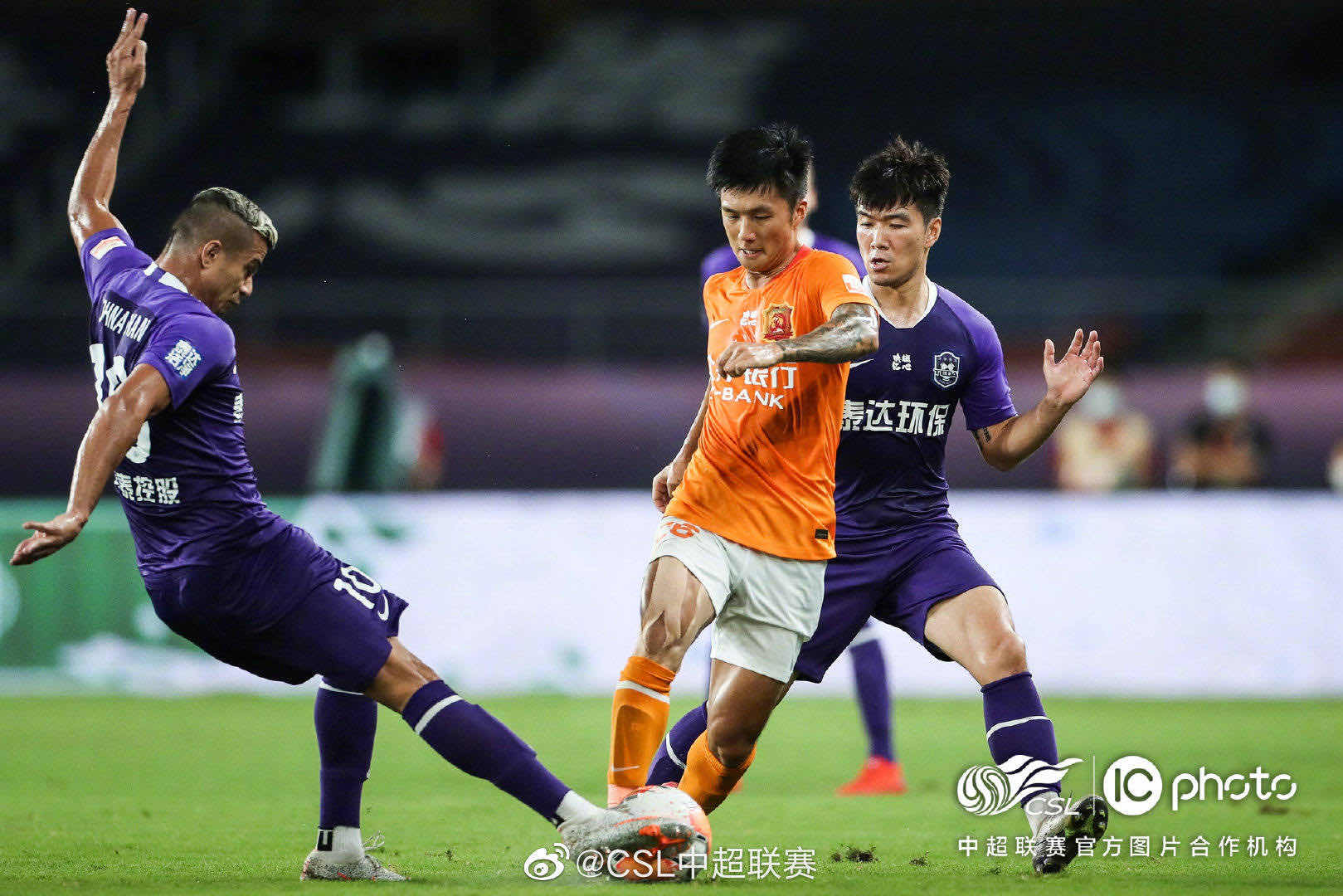 银河体育平台 - 拜仁慕尼黑集结日更衣室发声，志在亚冠名次提升，话题不断，纪律约束更严格